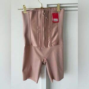 *NWT* SPANX Under Sculpture™ Waist Cincher Corseted High-Waisted Short (Blush)